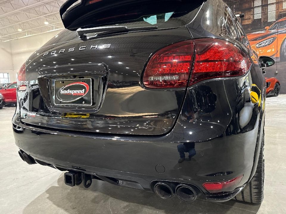 2014 Porsche Cayenne GTS