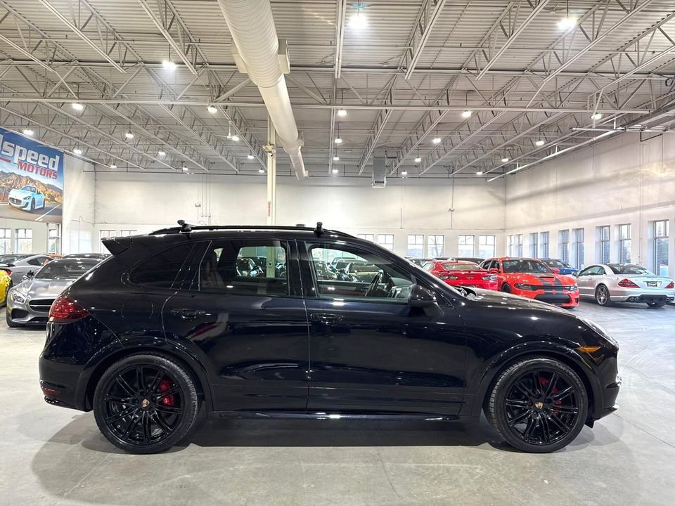 2014 Porsche Cayenne GTS