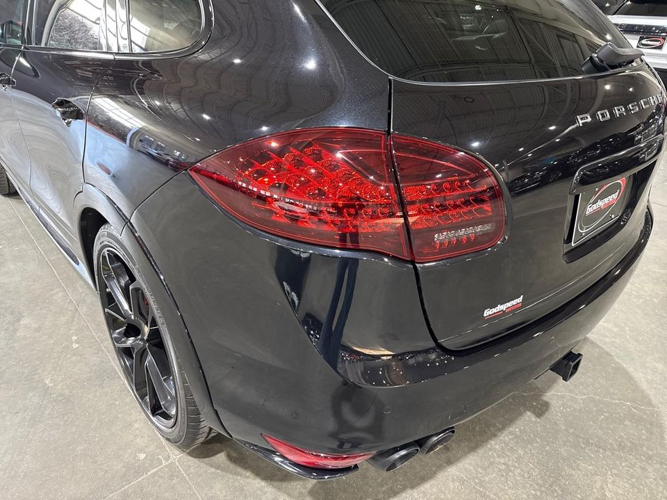 2014 Porsche Cayenne GTS