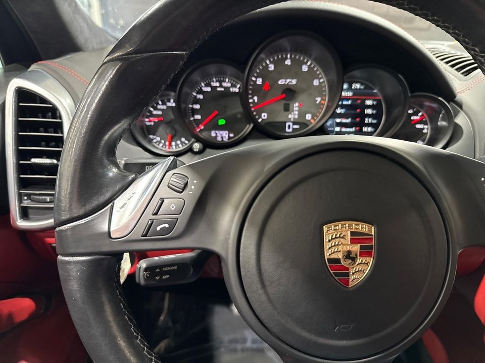 2014 Porsche Cayenne GTS