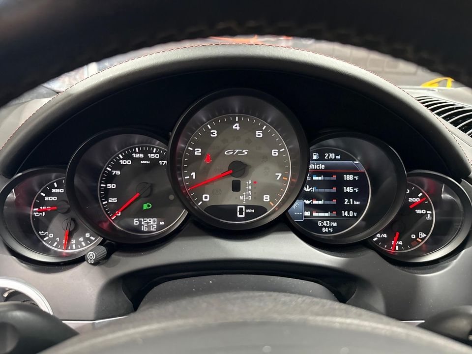 2014 Porsche Cayenne GTS