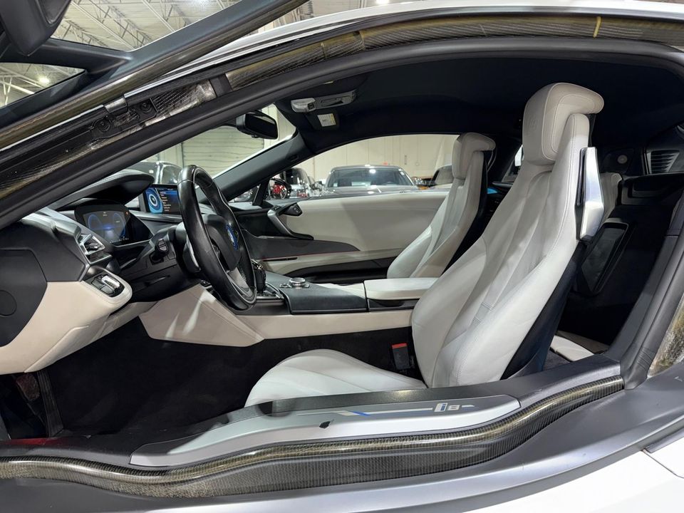 2015 BMW i8