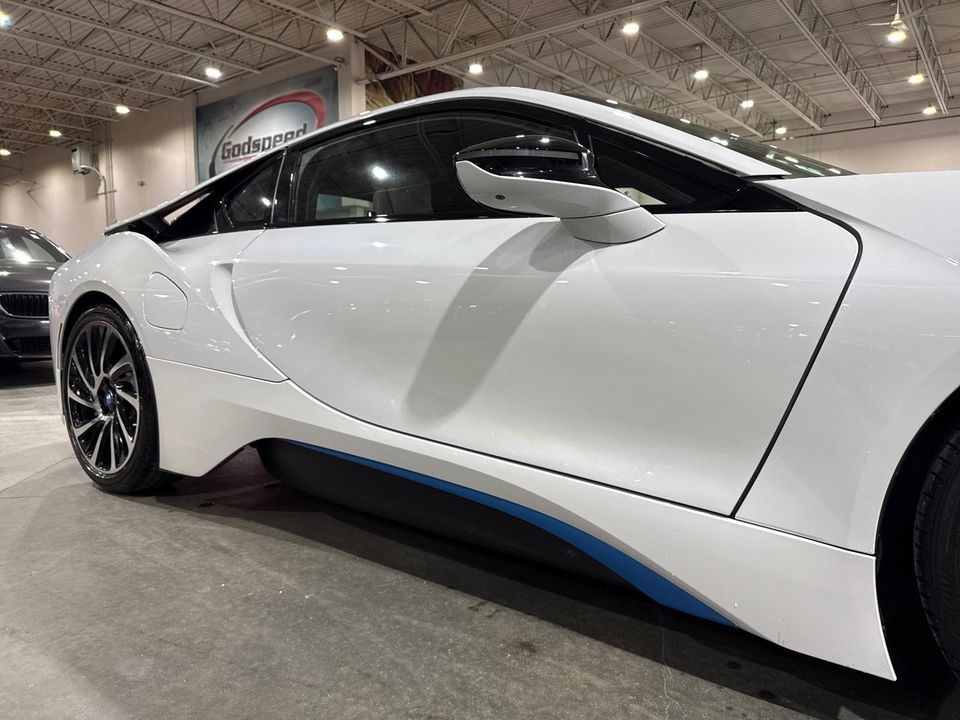 2015 BMW i8