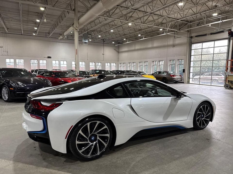 2015 BMW i8