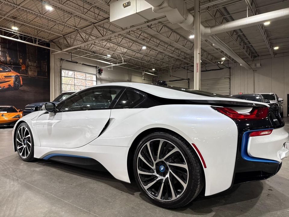 2015 BMW i8