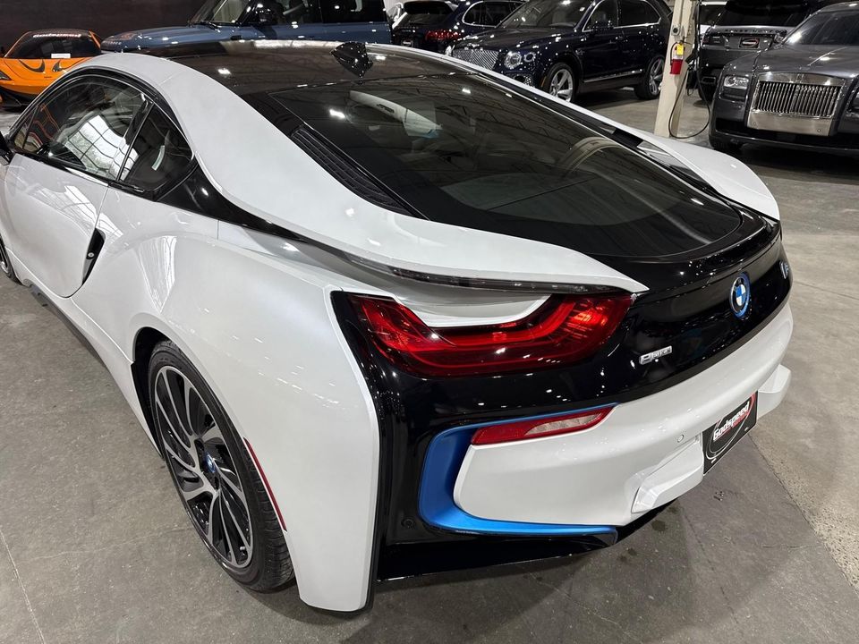 2015 BMW i8