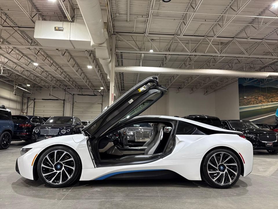 2015 BMW i8