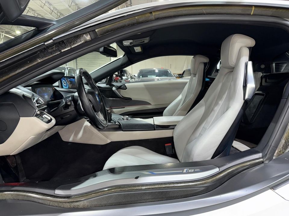 2015 BMW i8