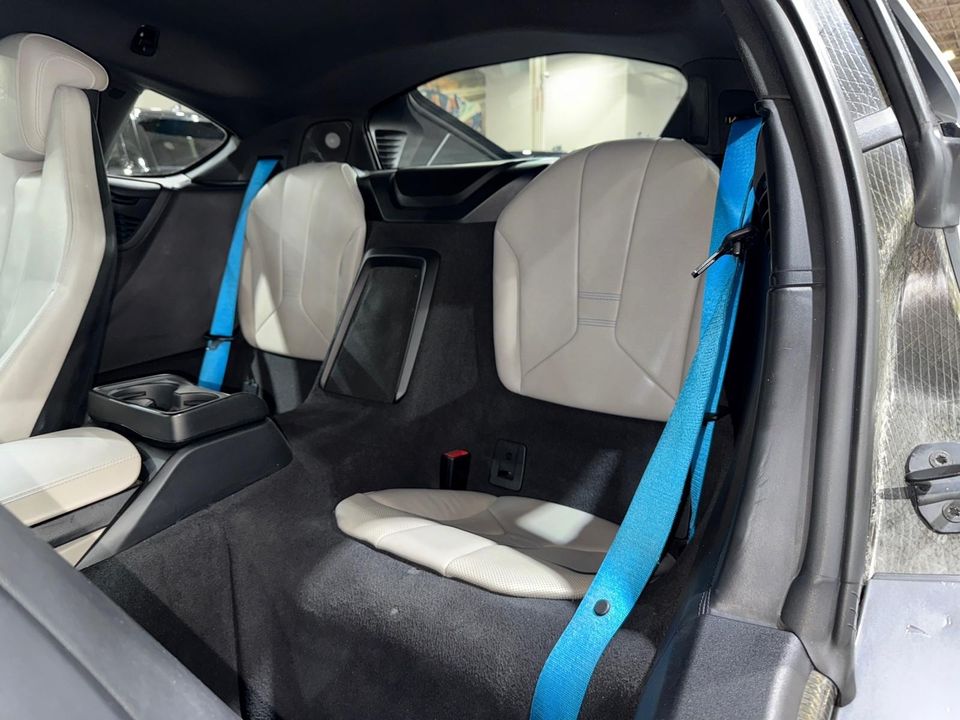 2015 BMW i8