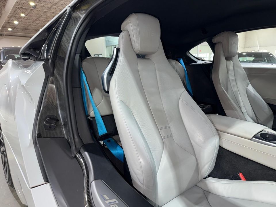 2015 BMW i8
