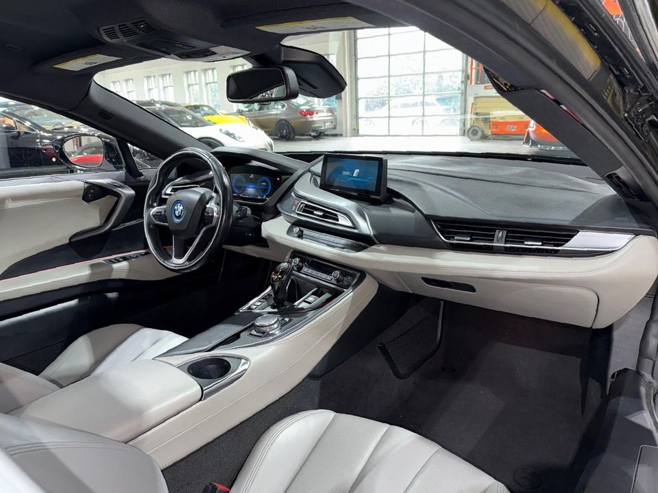 2015 BMW i8