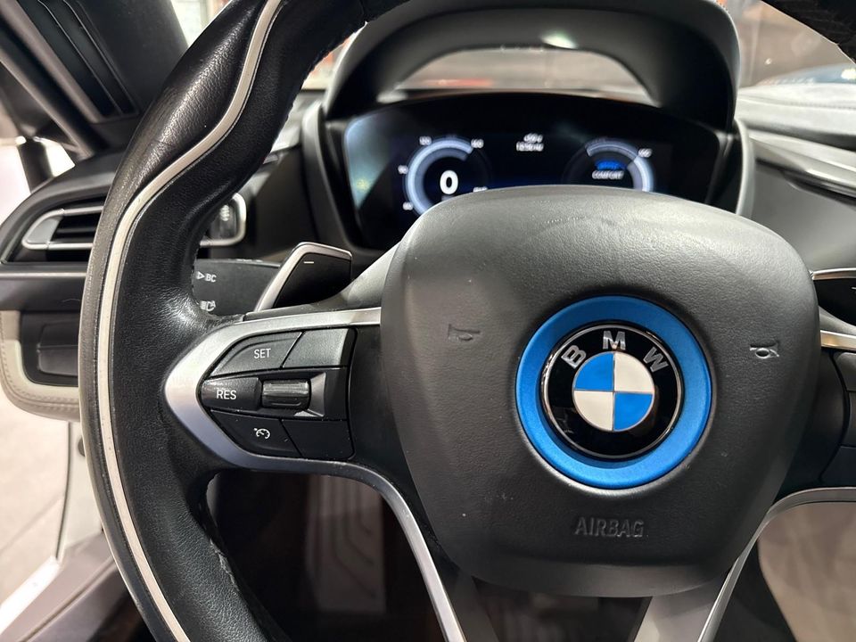 2015 BMW i8