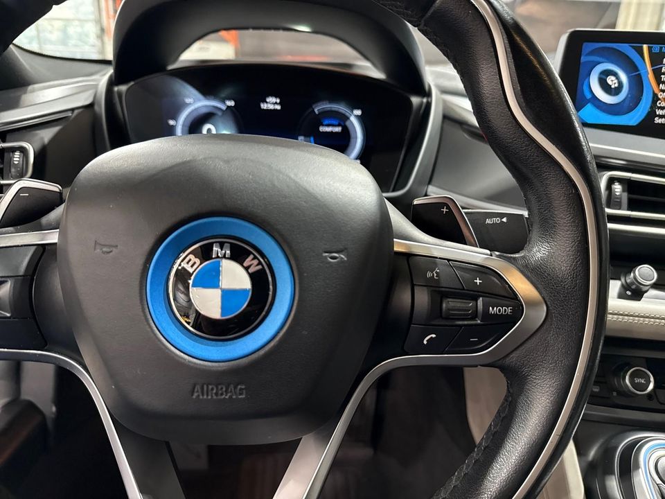 2015 BMW i8