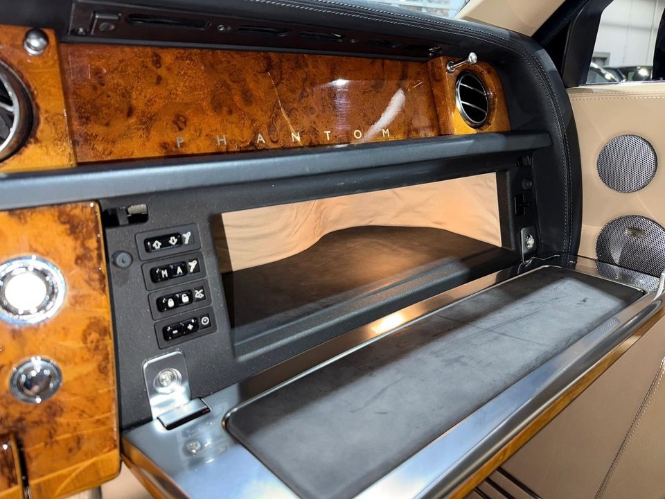 2005 Rolls-Royce Phantom