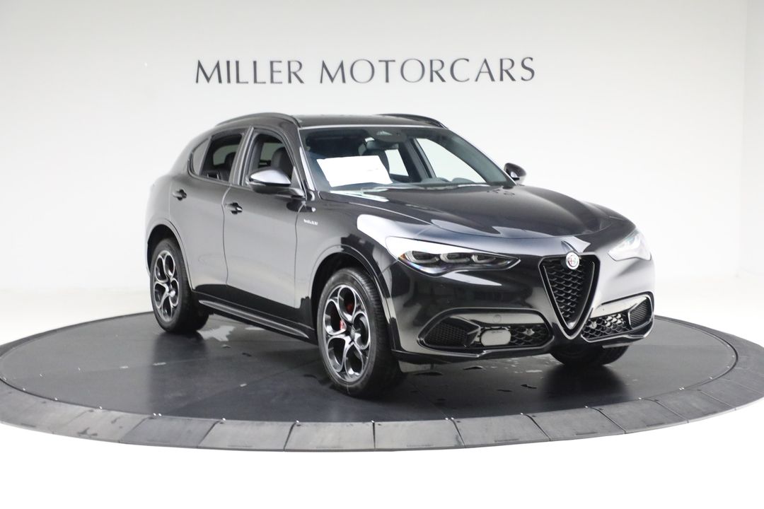 2025 Alfa Romeo Stelvio