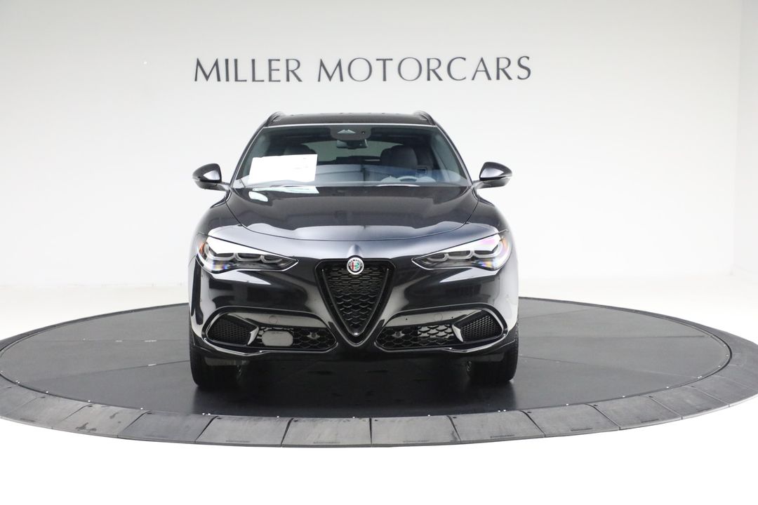 2025 Alfa Romeo Stelvio