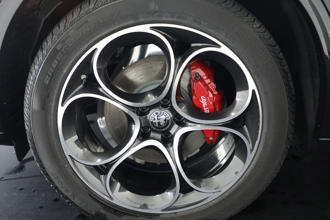 2025 Alfa Romeo Stelvio