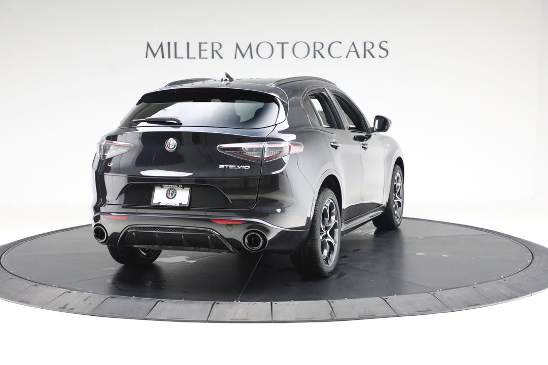 2025 Alfa Romeo Stelvio