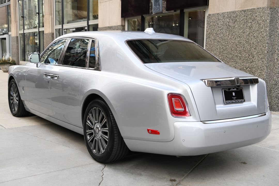 2020 Rolls-Royce Phantom