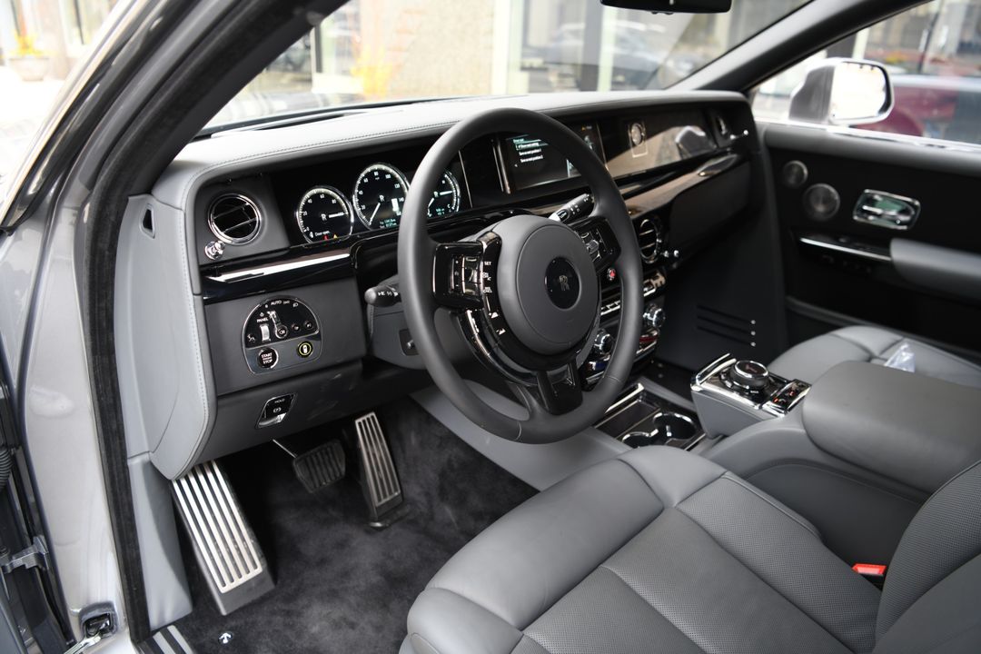 2022 Rolls-Royce Phantom