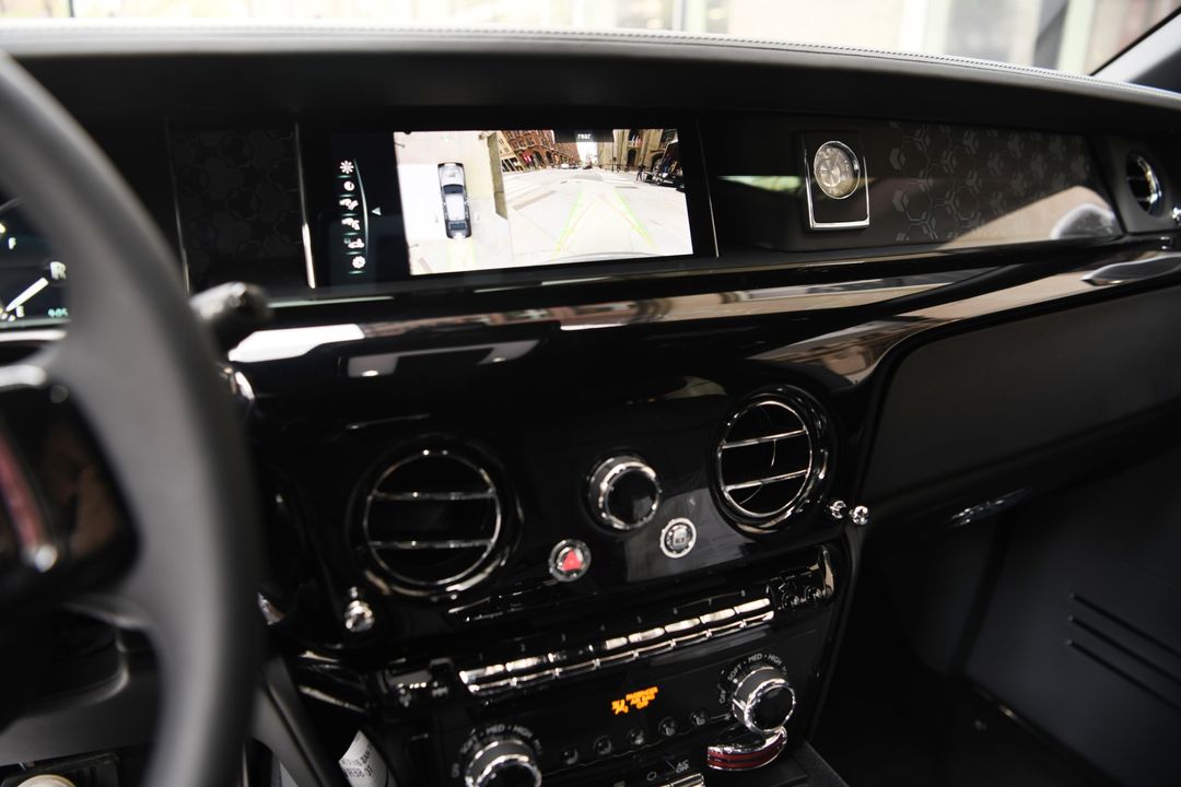 2022 Rolls-Royce Phantom