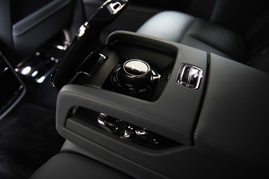 2022 Rolls-Royce Phantom