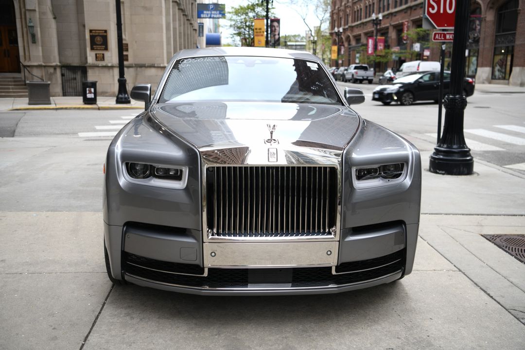 2022 Rolls-Royce Phantom