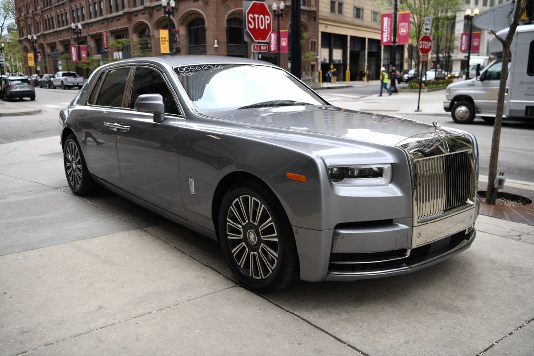 2022 Rolls-Royce Phantom