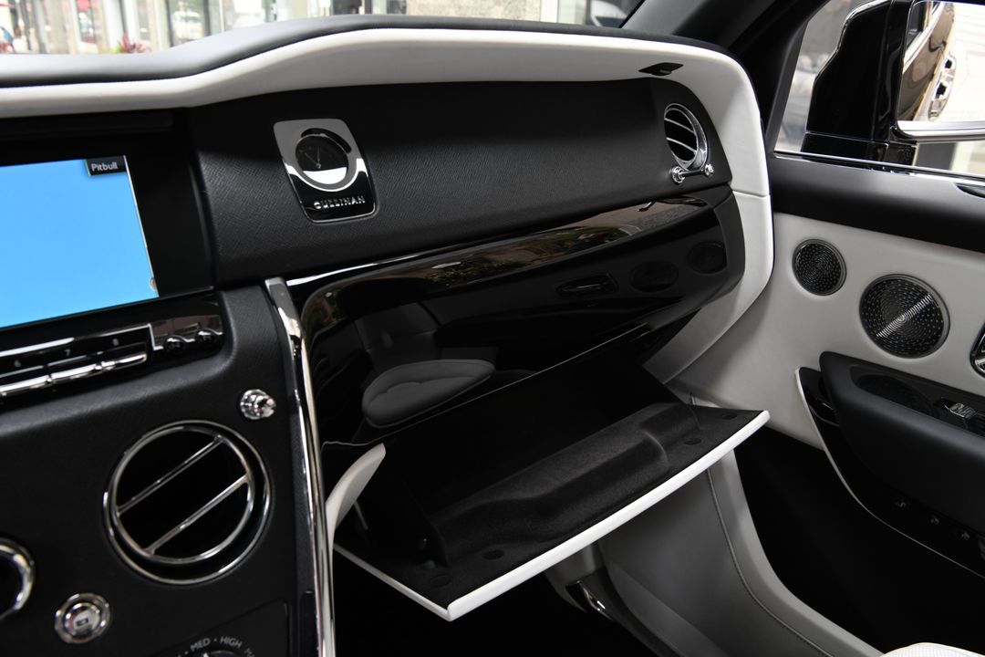 2023 Rolls-Royce Cullinan