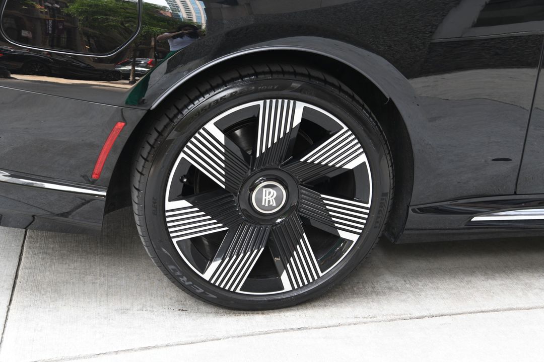 2024 Rolls-Royce Spectre