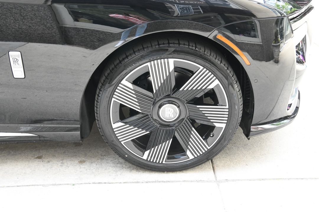 2024 Rolls-Royce Spectre