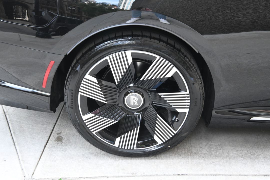 2024 Rolls-Royce Spectre