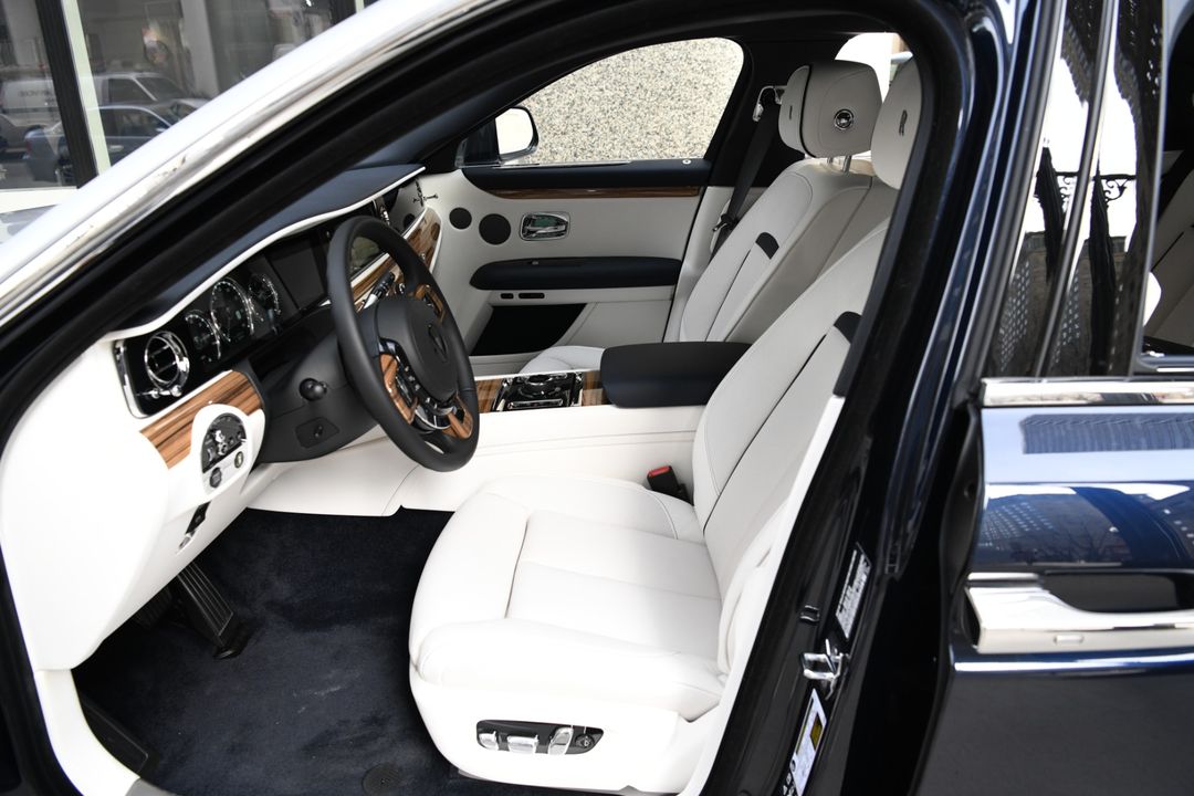 2024 Rolls-Royce Ghost