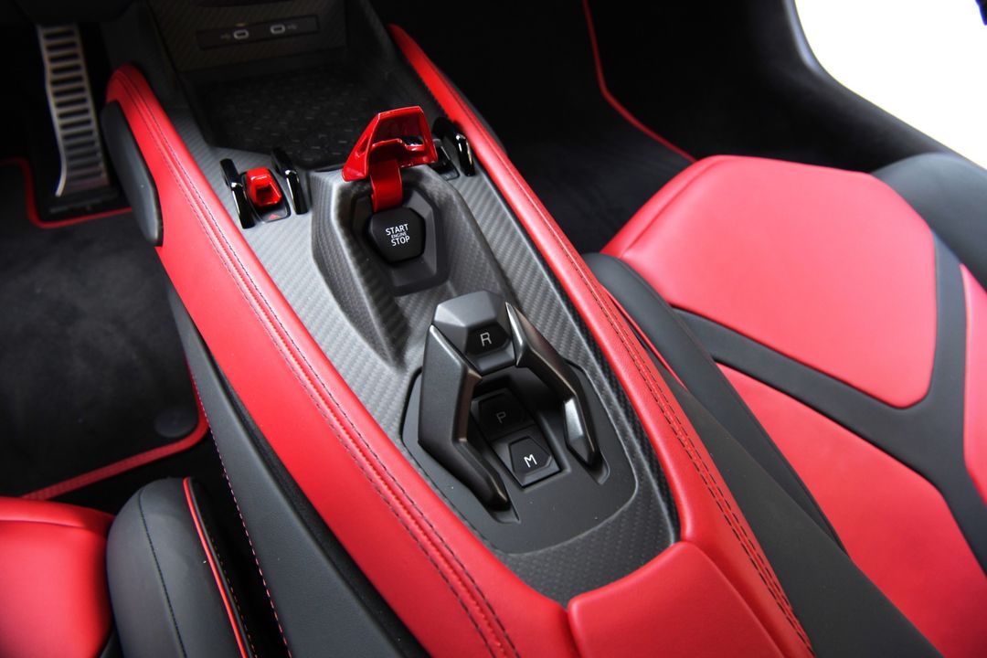 2024 Lamborghini Revuelto