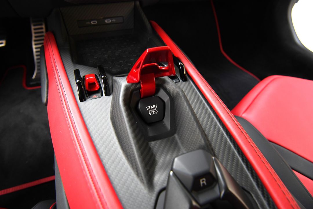 2024 Lamborghini Revuelto
