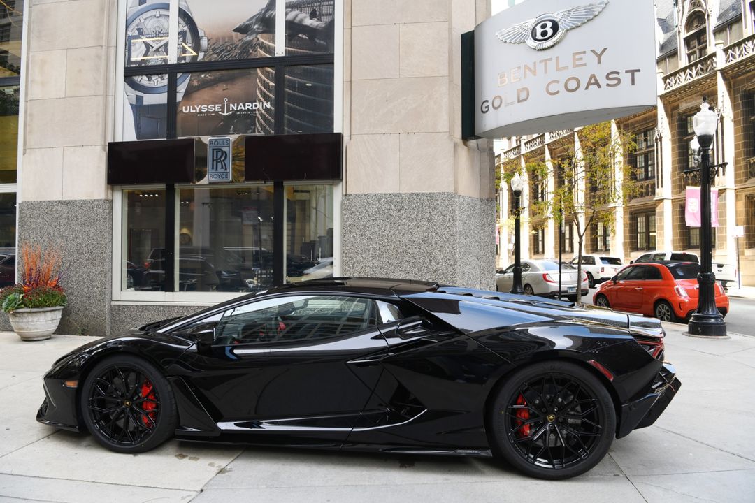 2024 Lamborghini Revuelto