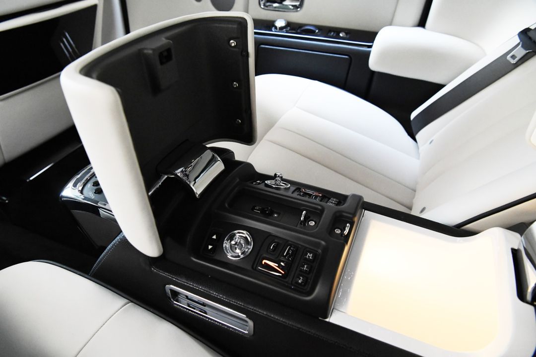 2016 Rolls-Royce Phantom