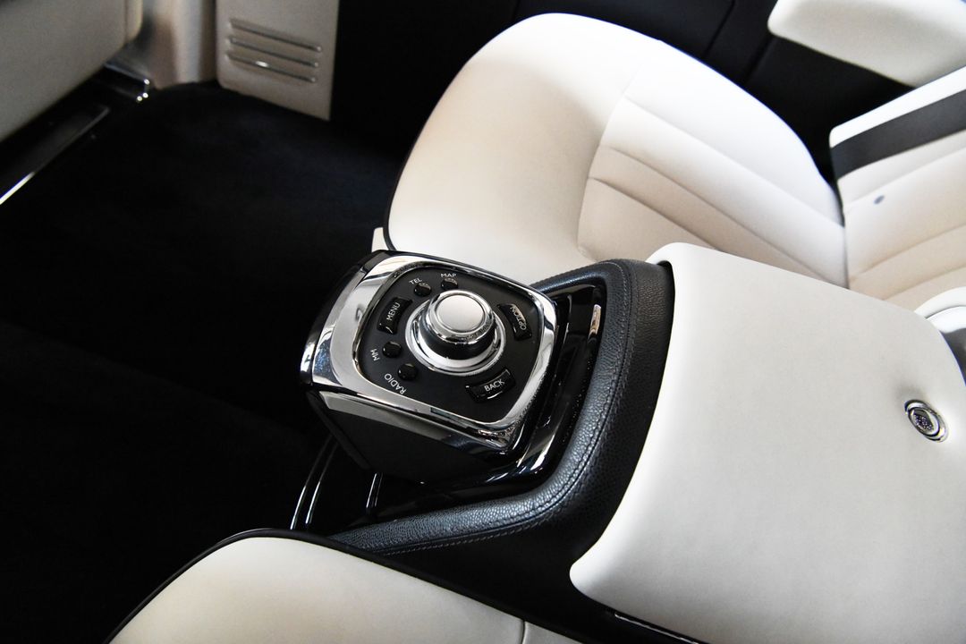 2016 Rolls-Royce Phantom