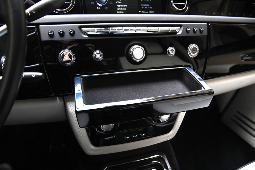 2016 Rolls-Royce Phantom