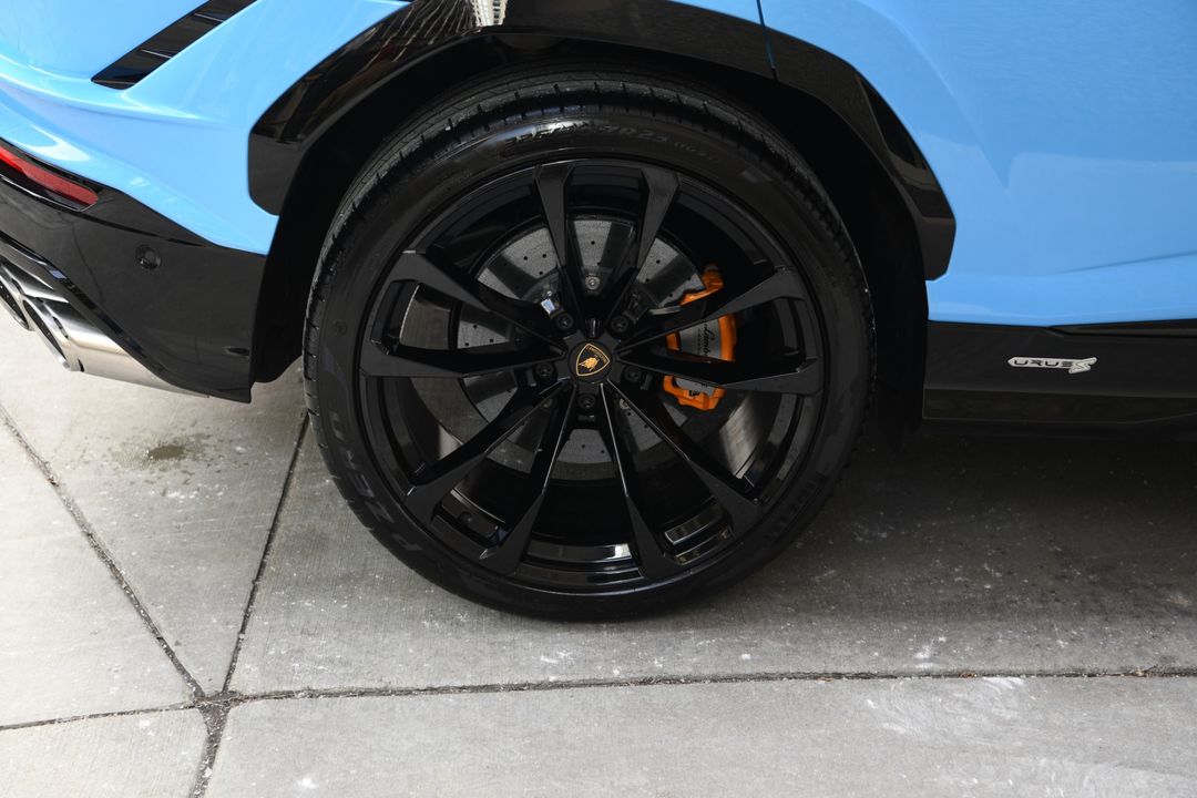2024 Lamborghini Urus