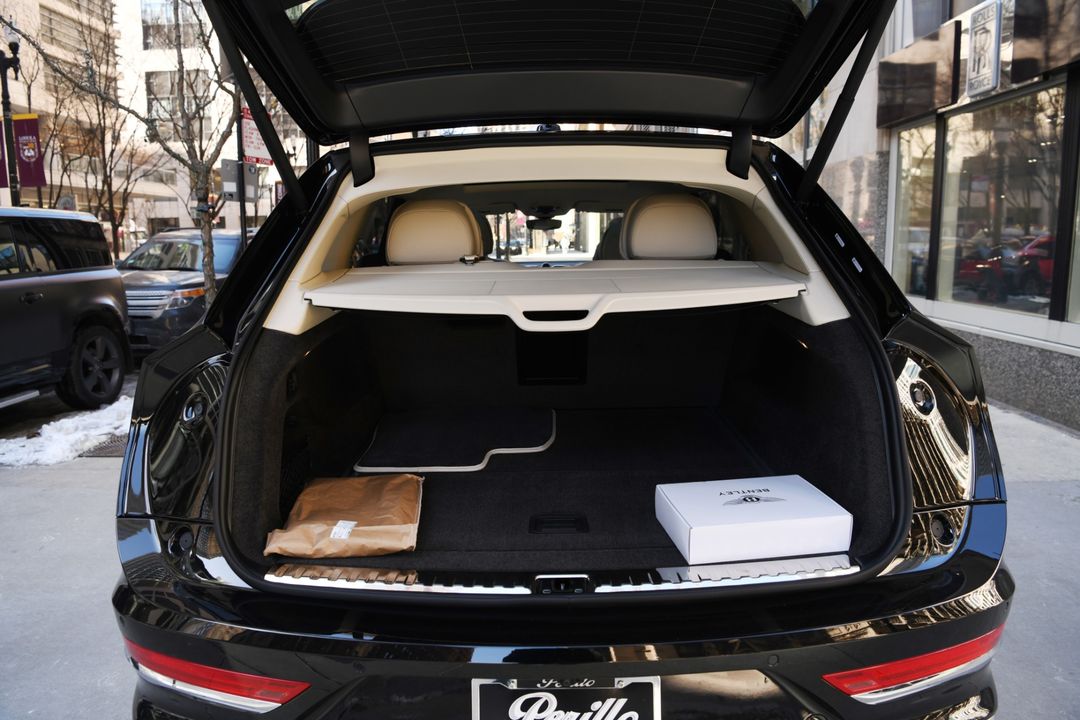 2025 Bentley Bentayga