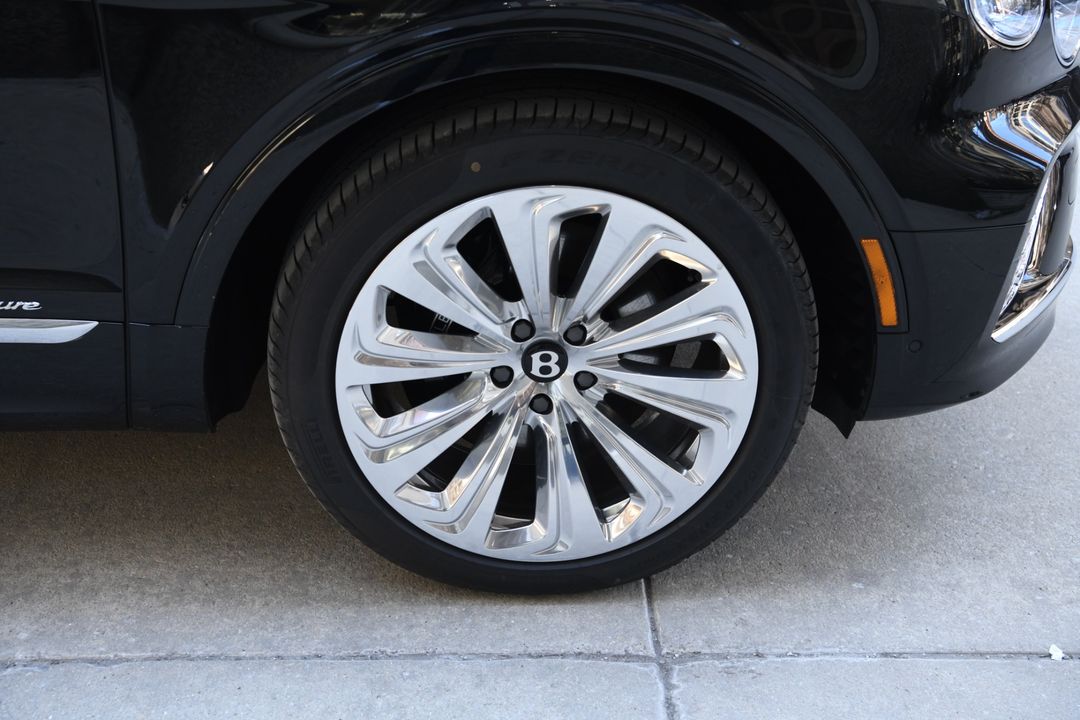 2025 Bentley Bentayga