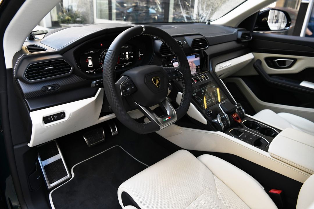 2024 Lamborghini Urus