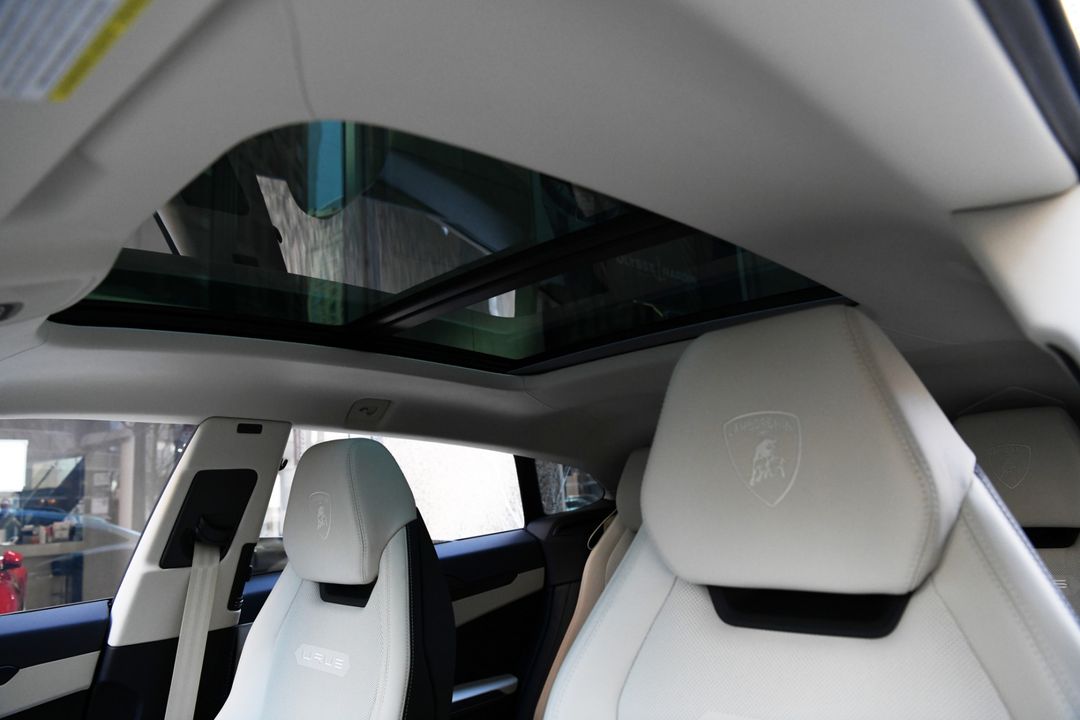 2024 Lamborghini Urus