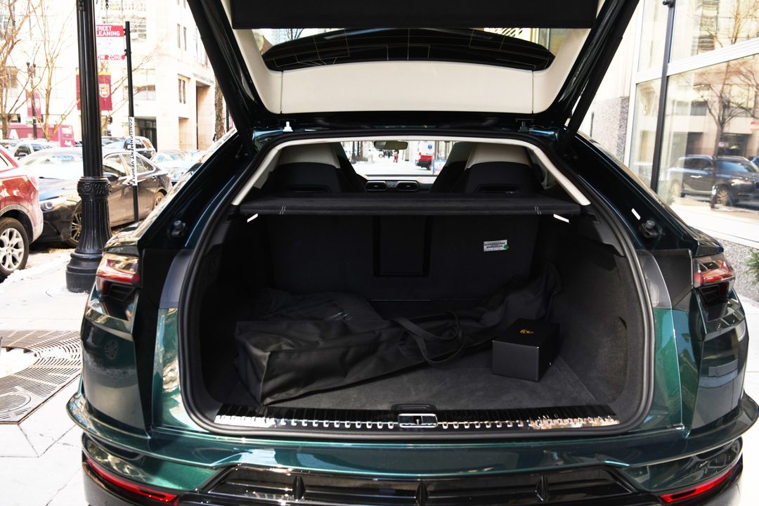 2024 Lamborghini Urus