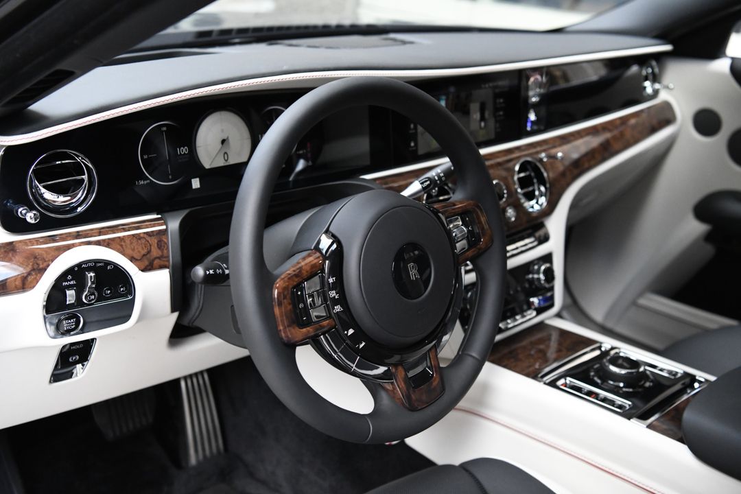 2025 Rolls-Royce Ghost