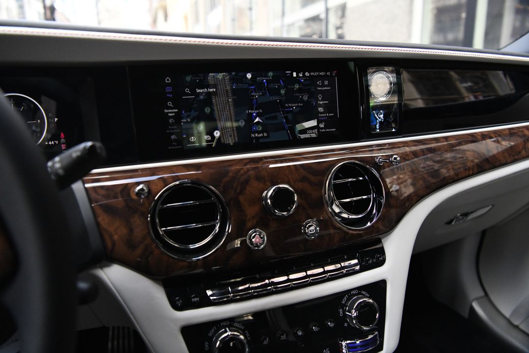 2025 Rolls-Royce Ghost