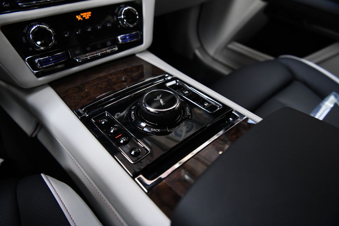 2025 Rolls-Royce Ghost
