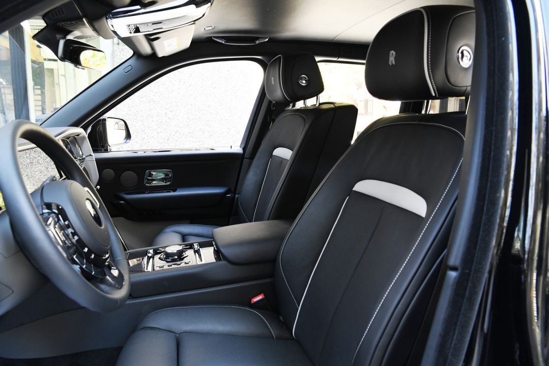 2025 Rolls-Royce Black Badge Cullinan