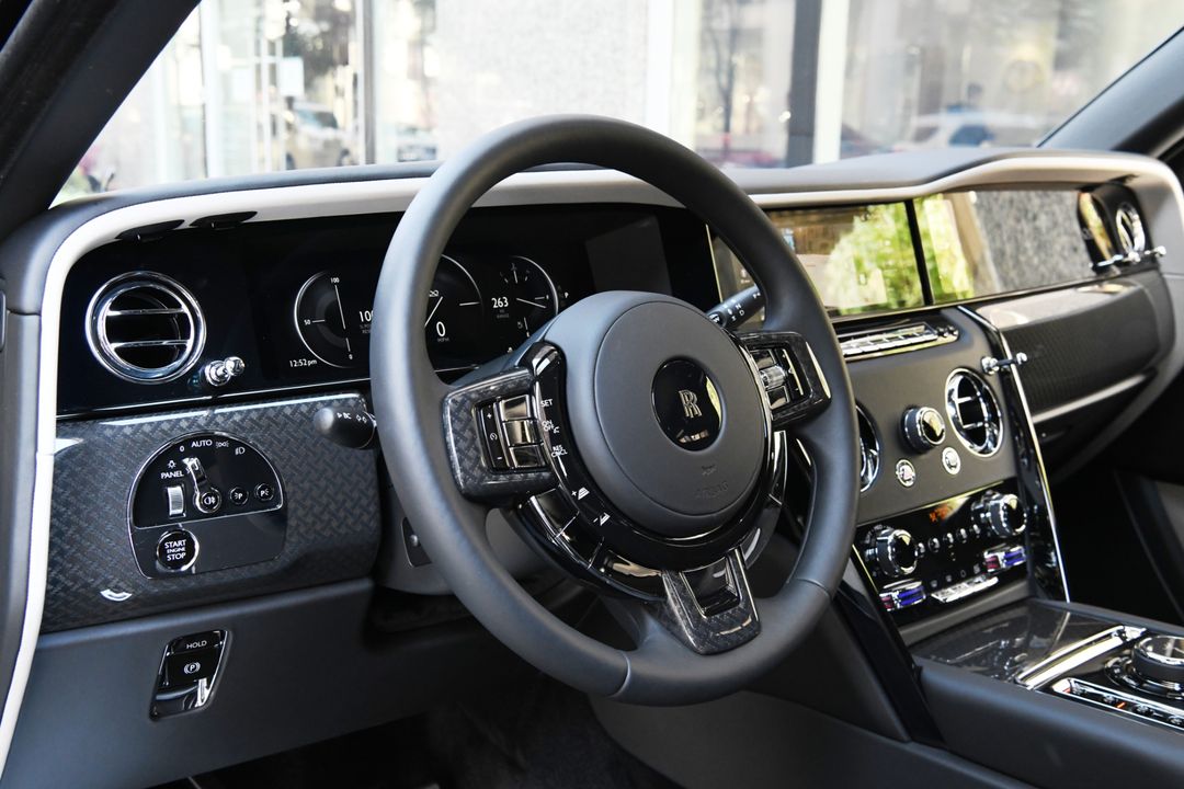 2025 Rolls-Royce Black Badge Cullinan